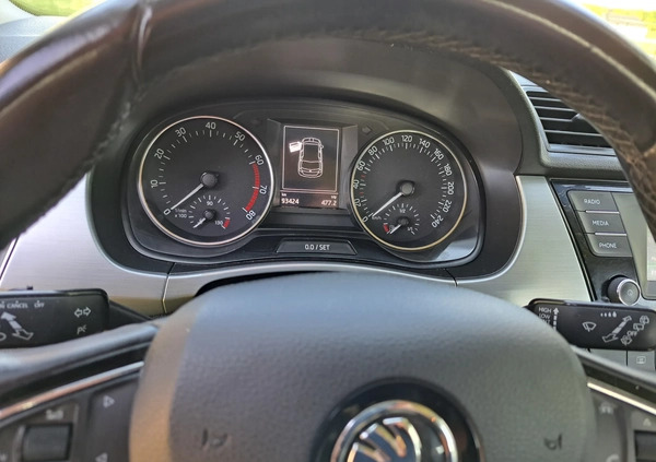 Skoda Fabia cena 40000 przebieg: 93400, rok produkcji 2017 z Kałuszyn małe 154